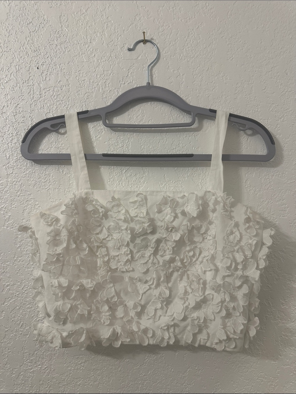 Zara White Floral Appliqué Cropped Tank